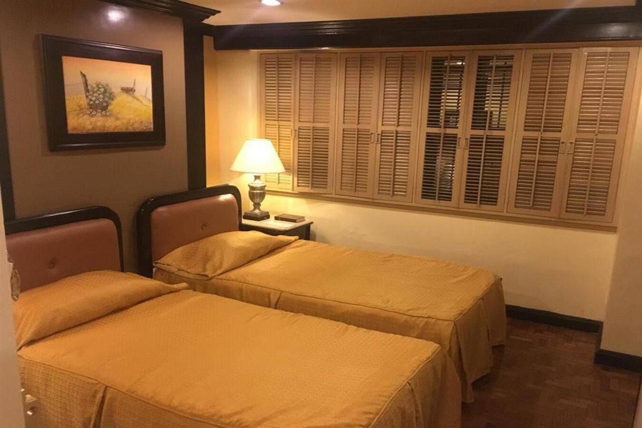 Lourdes Suites San Pedro Makati Exterior foto